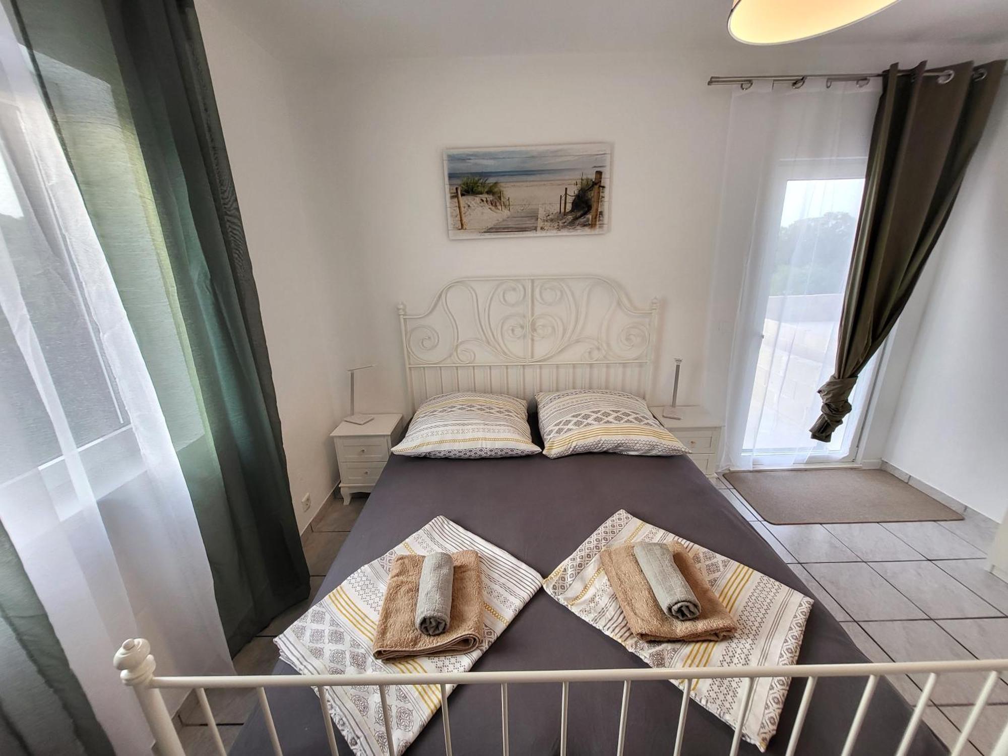 Apartments Pitve イェルサ エクステリア 写真
