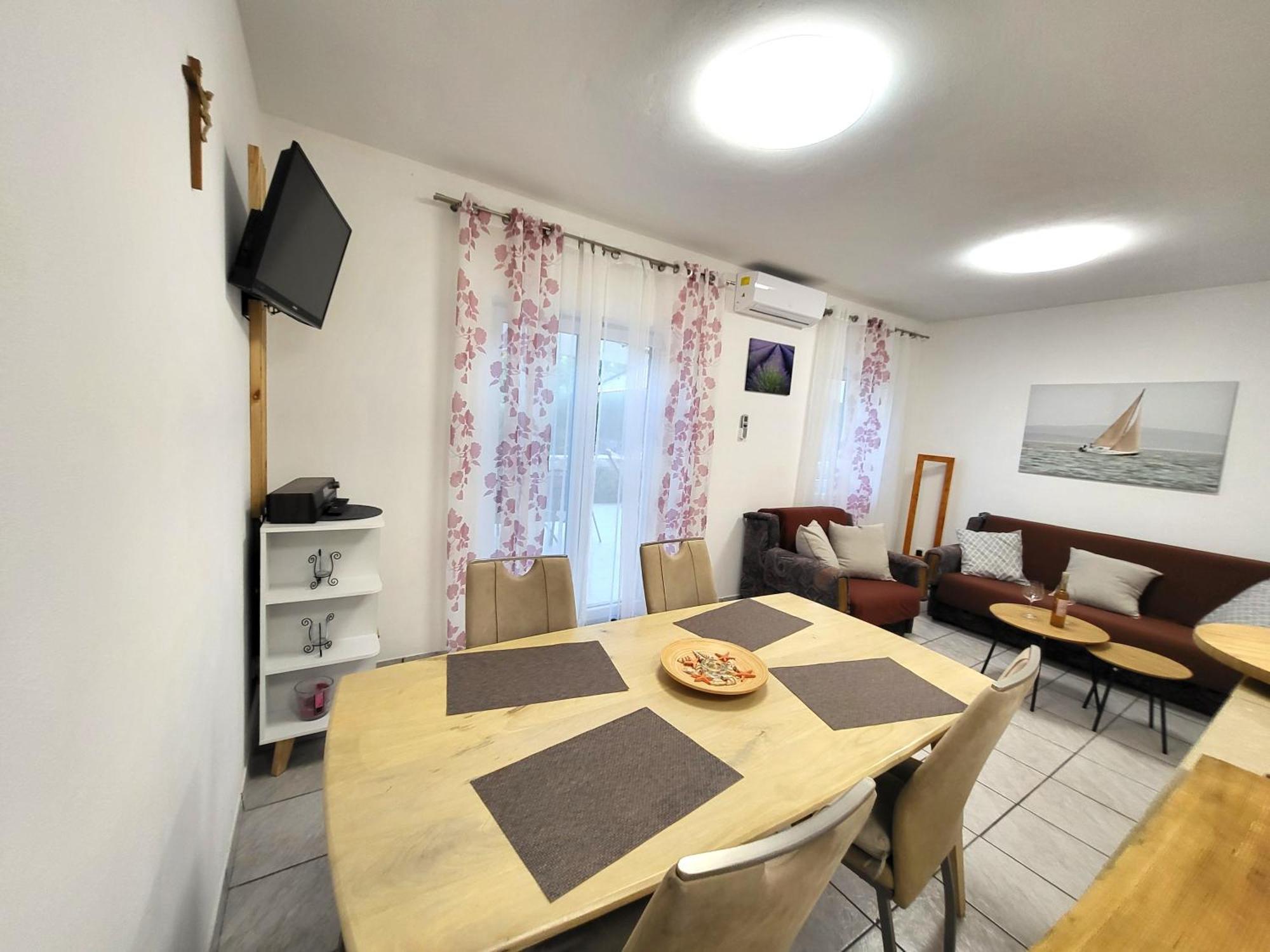 Apartments Pitve イェルサ エクステリア 写真